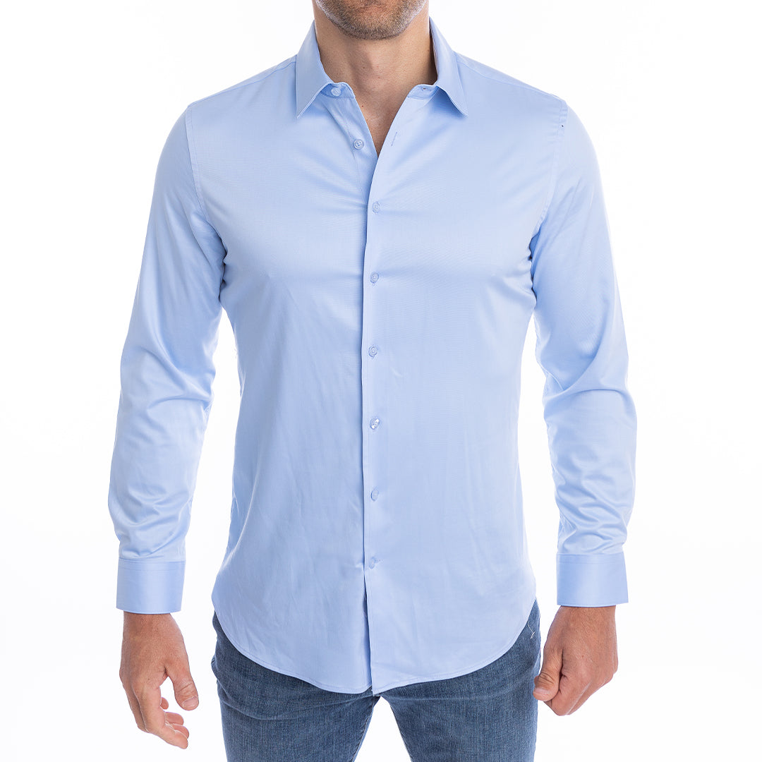 Modern fit light blue shirt with stay-up collar designed for no-tie style with lasting structure.